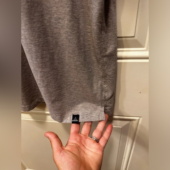 PrAna Men’s Polo Shirt Relaxed Fit Oatmeal Color , size Medium - Picture 6 of 6